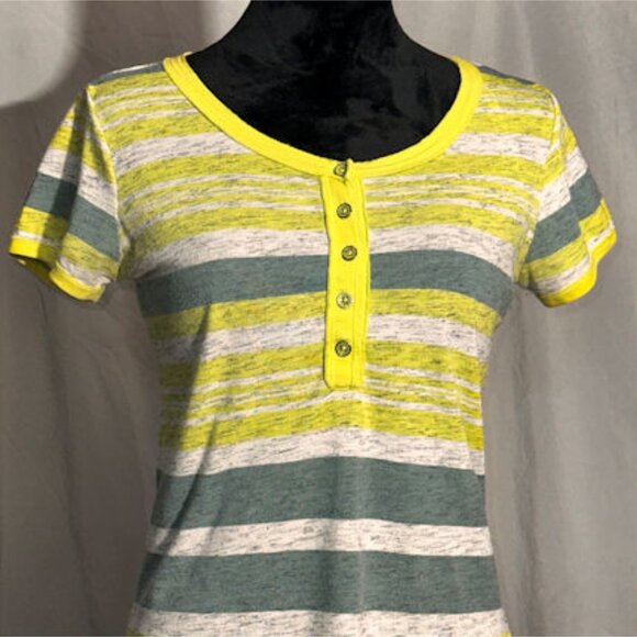 Unionbay Gray and Yellow Striped Tee, Large - Picture 5 of 6